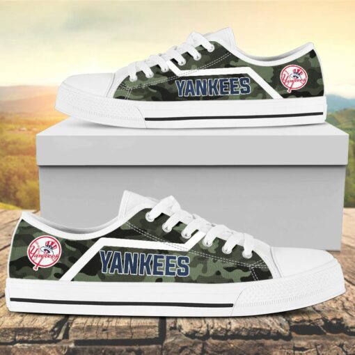 Camouflage New York Yankees Canvas Low Top Shoes