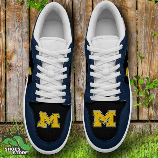 Michigan Wolverines Sneaker Low Footwear, NCAA Gift for Fan