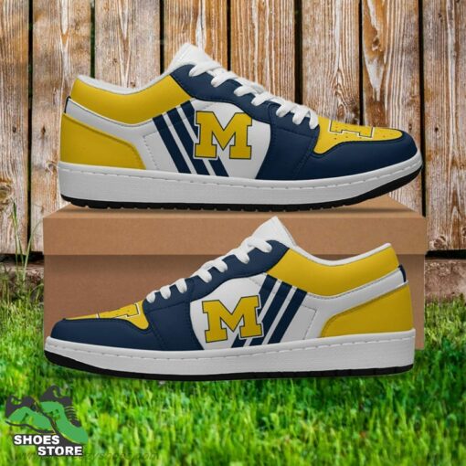 Michigan Wolverines Sneaker Low, NCAA Gift for Fan