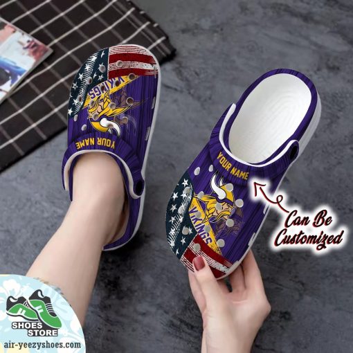 US Flag Minnesota Vikings New Crocs Clog Shoes, Football Crocs